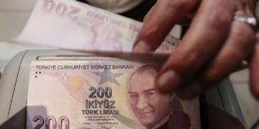 trafikte-bu-hataya-dusen-buyuk-kaybeder-62-bin-lira-para-cezasi-var-iuir.jpg