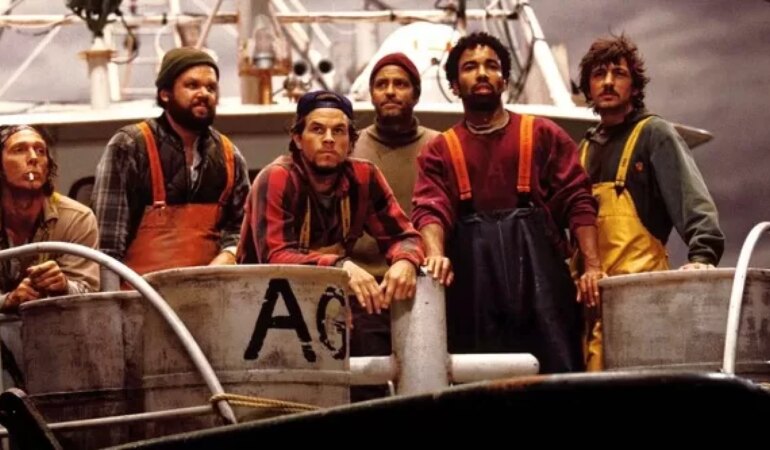 4105-kusursuz-firtina-filmi-konusu-ve-oyunculari-hayat-ve-olum-arasindaki-kaptanlik-mucadelesi.jpg