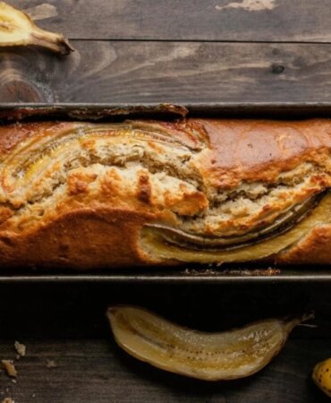 9806-sosyal-medyayi-kasip-kavuran-en-kolay-banana-bread-muzlu-kek-tarifi.jpg