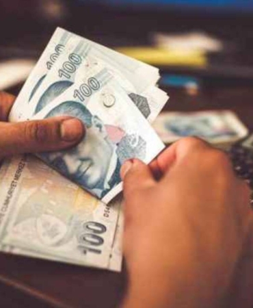 basvuran-tum-annelere-aylik-7-bin-lira-para-verilecek-kadinlara-duzenli-ve-geri-odemesiz-odeme-firsa.jpeg