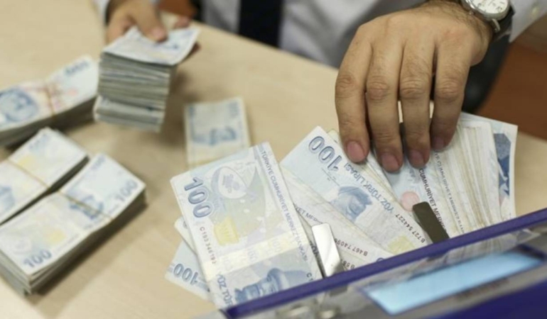 emekli-bayram-ikramiyesi-ne-zaman-verilecek-kurban-bayrami-emekli-ikramiyesi-odeme-takviminde-son-du.jpeg