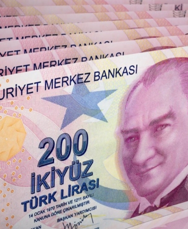mevduat-faizleri-arsa-cikti-100-bin-tl-ve-1-milyon-tlnin-32-gunluk-getirisi-roket-gibi-firladi-di37.jpeg