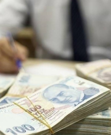 ziraat-bankasi-halkbank-vakifbank-bankalarda-parasi-olanlar-dikkat-bu-hataya-dusen-yandi-tum-parasi.jpeg
