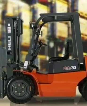 7208-forklift-operatoru-nasil-olunur-forklift-operatoru-olma-sartlari-nelerdir.jpg