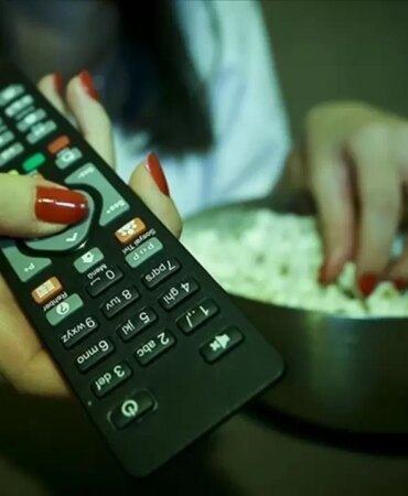 7688-4-haziran-2025-tv-yayin-akisi-bu-aksam-hangi-diziler-filmler-ve-programlar-var.jpg