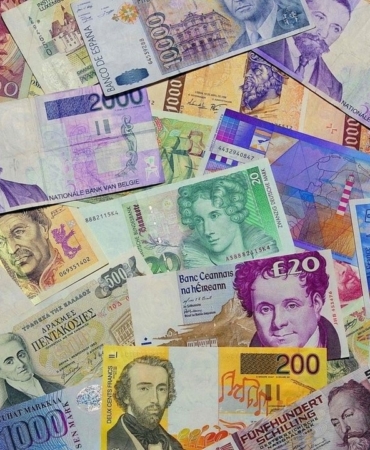 ne-dolar-ne-euro-ne-de-sterlin-2025in-parlayan-yildizi-oldu-kenara-koyan-yasadi-durdugu-yerde-kat-ka.jpeg