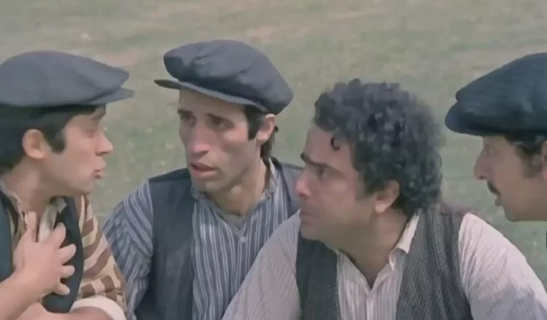 7780-koyden-indim-sehire-filminin-konusu-nedir-oyuncu-kadrosunda-kimler-yer-aliyor.jpg