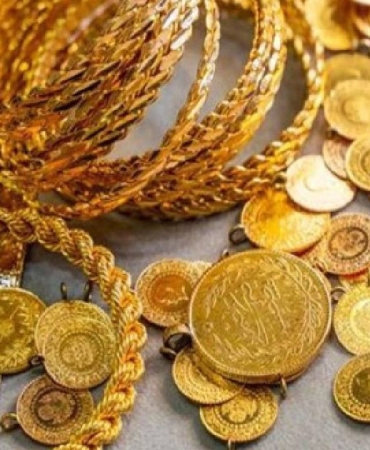 ceyrek-altin-yarim-altin-gram-altin-yeni-evlenecekler-dikkat-yillarin-kuyumcusu-buyuk-oyunu-acikladi.jpeg