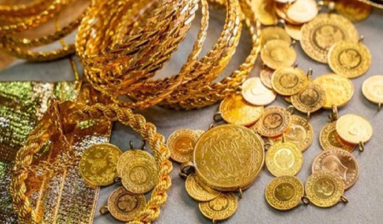 ceyrek-altin-yarim-altin-gram-altin-yeni-evlenecekler-dikkat-yillarin-kuyumcusu-buyuk-oyunu-acikladi.jpeg