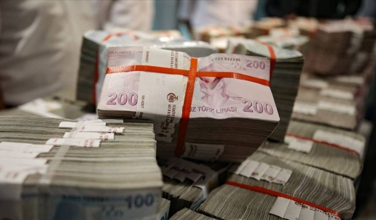 vergi-uzmani-ozan-bingol-tek-tek-anlatti-6-ayda-5-trilyon-lira-vergi-odedik-yarisi-kdv-ve-otv-zx54.j.jpeg